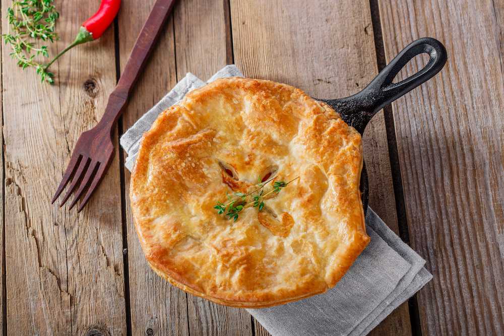 Skillet chicken pie